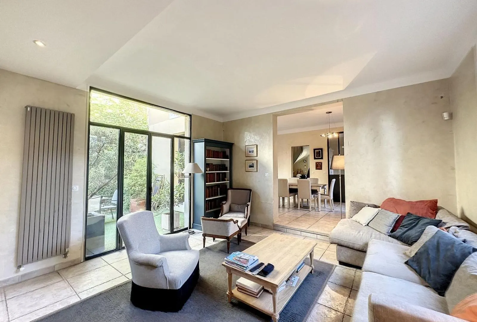 Шале 3-Bedroom House With Terrace 5 Minutes Walking From La Croisette Канны