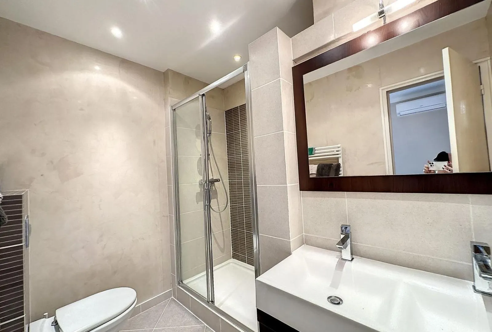 شاليه 3-Bedroom House With Terrace 5 Minutes Walking From La Croisette كان